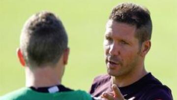 Simeone vuelve a dirigir el entrenamiento del Atleti