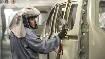 Si me aplican un ERTE, ¿es legal seguir trabajando a jornada completa?