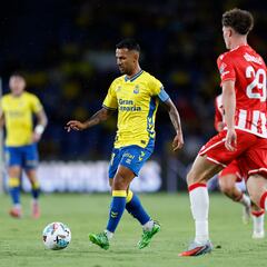 Jonathan Viera, KO por una rotura fibrilar de su aductor derecho