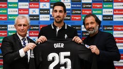 Presentaci&oacute;n de Oier Olaz&aacute;bal