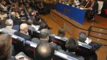<b>CONCURRIDO. </b>El auditorio del Espacio-2014 de la Federación Española de Baloncesto se llenó para escuchar a Javier Herrero-Velarde, Alfonso López y Félix Muñoz.