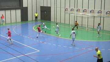 Los goles de Saviola con 37 a?os en el fútbol sala que le dieron el MVP de la Supercopa de Andorra