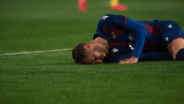 Ruben Rochina, en el suelo, lesionado.