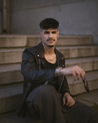 Llegó enamoradísimo de su novia y se fue enamoradísimo, pero sin novia. Toda su participación se centró en demostrar que es una persona infiel por naturaleza, como él mismo dijo. Para lo que quedaba en el convento una vez que cayó en la tentación, decidió cagarse dentro. Indignado porque su amigo tentaba a su novia sin caer en la cuenta de que él se había liado antes con su hermana. Por más amistades así.