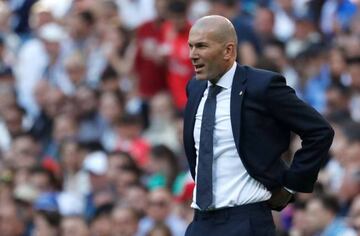 Soccer Football - La Liga Santander - Real Madrid v Celta Vigo - Santiago Bernabeu, Madrid, Spain - March 16, 2019 Real Madrid coach Zinedine Zidane during the match