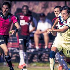 Afición de Chivas recibe de mala manera a la sub-20 de América
