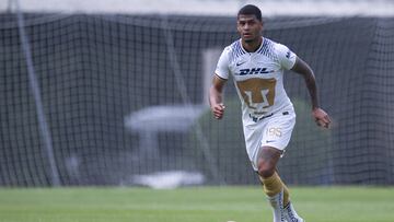 José Luis Caicedo durante un partido de los Pumas en la categoría Sub 20