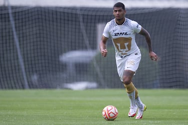 Caicedo cerca de salir de Pumas