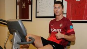 Cristiano trabaj&oacute; ayer en el gimnasio en la concentraci&oacute;n de Portugal en &Oacute;bidos.