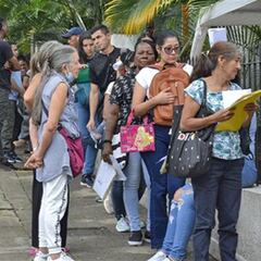 ¿Cómo puedo pedir una encuesta del Sisbén y cuáles son los grupos?