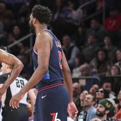 Harden leads Sixers to victory over Knicks