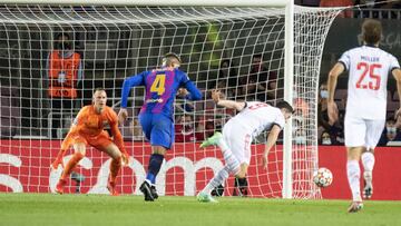 14/09/21 PARTIDO CHAMPIONS LEAGUE
FASE DE GRUPOS GRUPO E ESTADIO NOU CAMP
BARCELONA - BAYERN MUNICH
ROBERT LEWANDOWSKI RONALD ARAUJO