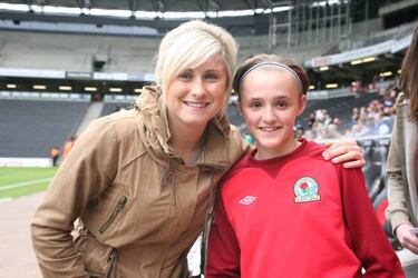 Stanway, admiradora de Lloyd, se reencontrarán en el campo