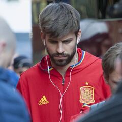 La Federación y la Selección, molestas con Piqué