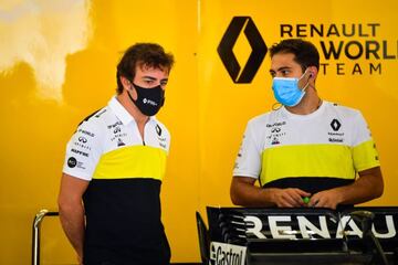 Fernando Alonso, durante el test en Bahréin.