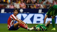 Jo&atilde;o F&eacute;lix ante el Eibar, equipo contra el que jug&oacute; roto.