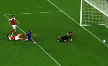 4-1. Eden Hazard marc¨® el cuarto gol.
