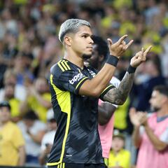 Cucho Hernández: “Si jugamos en casa tenemos que ganar, es una regla”