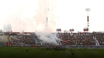 El show pirot¨¦cnico que cerr¨® el 'Arengazo' en el Monumental