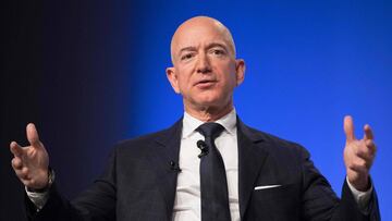 Jeff Bezos descubre qui¨¦n filtr¨® sus mensajes ¨ªntimos: el hermano de su amante