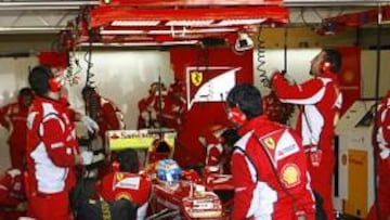 <b>INTENSIDAD. </b>La escasez de entrenamientos en la F-1 obliga a Ferrari a trabajar duro para tener el F2012 a punto en muy poco tiempo.