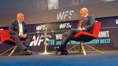 Peter Moore, CEO de Liverpool, charl&oacute; con Michael Robinson en el WFS2019: 