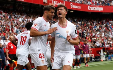 Gran partido del zaguero hispalense. No solo fue clave por anotar el primer gol del Sevilla, sino que tambin demostr su podero defensivo ganando casi todos los duelos y haciendo coberturas a sus compa?eros.