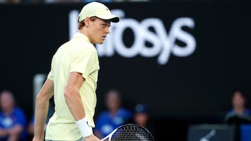 Italy's Jannik Sinner reacts to a point against Germany's Alexander Zverev during their men's singles final match on day fifteen of the Australian Open tennis tournament in Melbourne on January 26, 2025. (Photo by Martin KEEP / AFP) / -- IMAGE RESTRICTED TO EDITORIAL USE - STRICTLY NO COMMERCIAL USE --