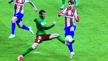 "Si pita penalti sobre Griezmann, te lo comes, llega antes al balón"