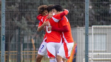 Chile busca el recambio en New York City y Vélez: 22 nominados