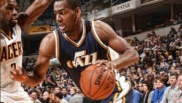 La defensa de los Jazz amarga a unos desangelados Pacers (0-3)