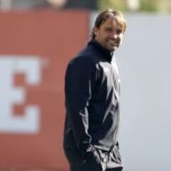 Sierra: "Me gusta el equipo, mantiene una línea de juego"