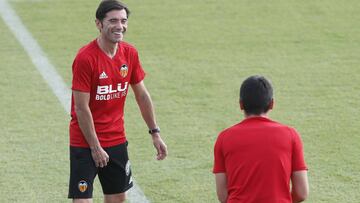 La era Marcelino arranca con Vitolo de ‘invitado’