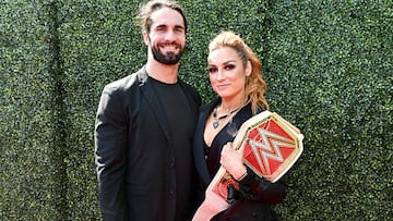 La campeona de mujeres de RAW anunció el compromiso en su cuenta oficial de Instagram con el luchador de la WWE.