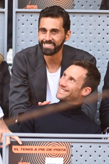 Álvaro Arbeloa en el Mutua viendo la semifinal entre Taylor Fritz y Andrey Rublev. 