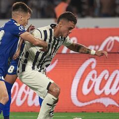 La U presenta a su nuevo fichaje