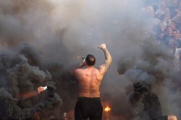 Football Soccer Serbia - Partizan Belgrade v Red Star Belgrade - Super liga - Partizan Belgrade Stadium, Belgrade, Serbia - 17/9/16 Partizan Belgrade's fans cheer during the match.