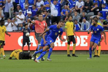 La Selección de Curazao ha sido la mayor sorpresa en este torneo tras superar la fase de Grupos. En su historia solamente tiene dos goles, de los cuales uno lo marcó Gaari ante Jamaica que le dio la clasificación a los cuartos de final donde enfrentarán a Estados Unidos.