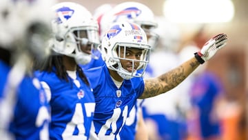 Darius Robinson entrena con los Buffalo Bills, equipo de la NFL.