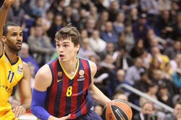 El joven basquetbolista croata de 22 años es toda una sensación en su país, aunque actualmente no atraviesa por su mejor momento. A los 17 años fue fichado por el Barcelona, con el que tuvo destacadas participaciones. En 2015, ya como todo un referente del baloncesto con su nación, fue drafteado por el Orlando Magic de la NBA, con el que no ha tenido el rendimiento deseado, hasta el punto de perderse el Eurobasket de este año.