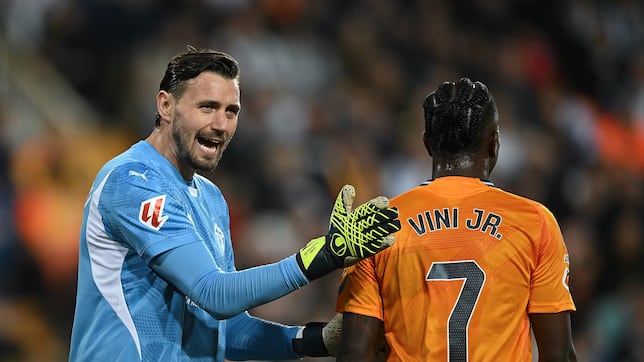 Dimitrievski, el seguro de la Copa que pudo ser del Barcelona