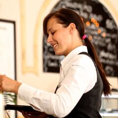 El SEPE oferta empleos en países europeos: sueldos superiores a 2.500 euros