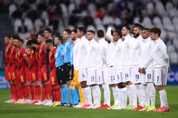 Formación de las selecciones de Bélgica y Francia.