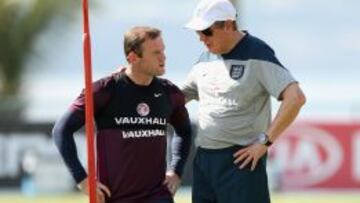 Roy Hodgson medita introducir cambios frente a Uruguay
