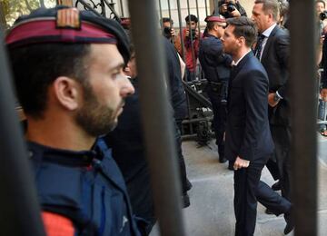 Not his best moment: Lionel Messi arriving at the courthouse on June 2, 2016 in Barcelona.