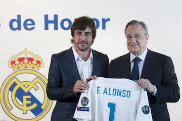 El piloto español de Fórmula 1 es Socio de Honor del Real Madrid y su amor por estos colores se sabe desde siempre