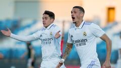 Arribas y Rafa Marín, en un partido del Castilla de esta temporada.