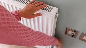 Los tres gestos que solo conocen los fontaneros expertos para que los radiadores calienten más y más rápido la casa