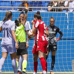 El arbitraje indigna al Atlético: "Hace dos o tres jornadas que estaríamos en Champions"