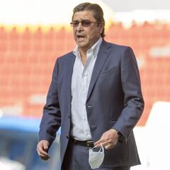 Cruz Azul podría ser campeón 16 técnicos después